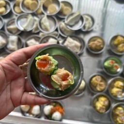 ขนมจีบไข่เค็ม