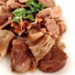 โกยิ เตี๋ยวตุ๋นหม้อไฟ