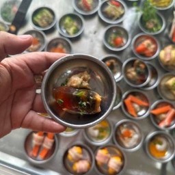 ไก่ก้อนไข่เยี่ยวม้า