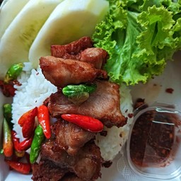 ข้าวหมูสามชั้นทอดพริกสด(ไซร์m)