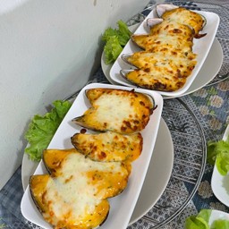 กระเพราพริกแห้งจัดจ้านบ้านยาย