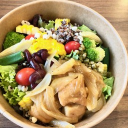 สลัดโบว์เสต็กทูน่า