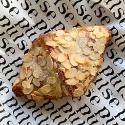 อัลมอนด์ ครัวซองต์