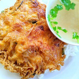 ข้าวไข่เจียวทรงเครื่อง