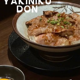 ข้าวหน้าหมูย่าง