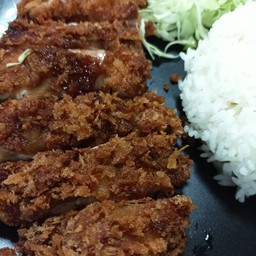 ข้าวหอม  ไก่ทอดหม่าล่า  ทงคัตสึ