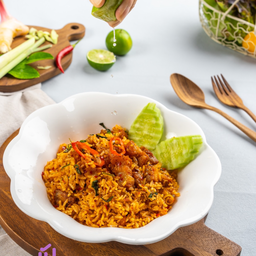 ข้าวผัดต้มยำหมูแดด