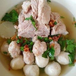 ร้านก๋วยเตี๋ยวปากหม้อบ้านเอื้อสระแก้ว ซ.13