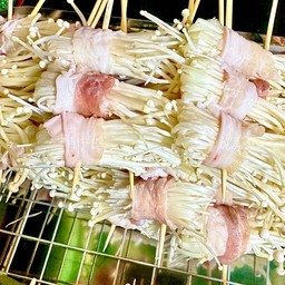 เบคอนพันเห็ดเข็มทอง