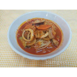 จัมปงทะเล 해산물짬뽕 Spicy seafood noodle