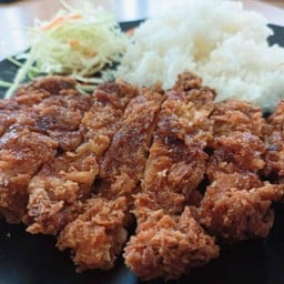 ข้าวหอม  หมูทอดหม่าล่า  ทงคัตสึ