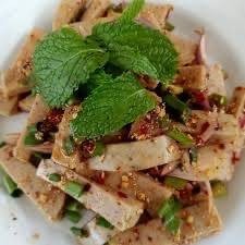 ลาบหมูยอ