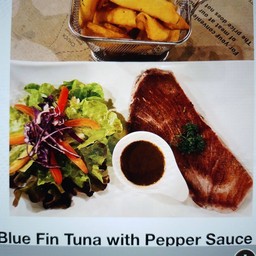 Blue Fin Tuna with Pepper  Sauce