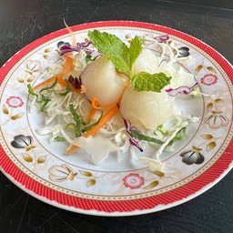 ยำหอยเชลล์ 20 บาท