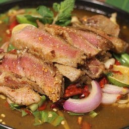 ยำเนื้อย่าง