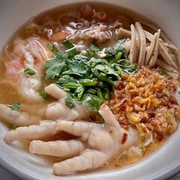 ก๋วยจั๊บญวนอุบล สุกี้ ผัดไท