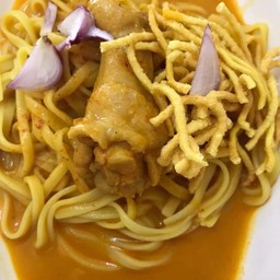 ข้าวซอย เชียงใหม่ - นมอะโวคาโด-ชาเขียว-ชาไทย-โกโก้ ยูนิกก้า คอนโด พัทยาใต้