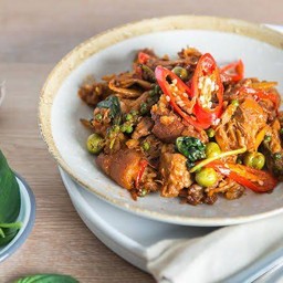 ข้าวผัดเผ็ด