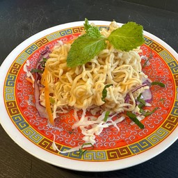 ยำมาม่า 20 บาท