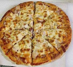 พิซซ่าหน้าไส้กรอก +สับปะรดขนาด6นิ้ว 4ชิ้น