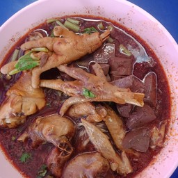 น้ำตกไก่พิเศษรสจัดจ้าน