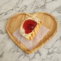 ไส้ทะลัก แยมสตรอเบอรี่