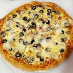 พิซซ่าหน้าเห็ดแชมปิยองสด มะกอกดำขนาด6นิ้ว 4ชิ้น