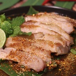 น้ำตกคอหมูย่าง