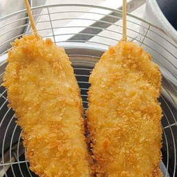 ไก่ชุปแป้งทอด ลูกชิ้นยำ