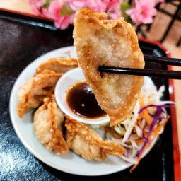 เกี๊ยวซ่า