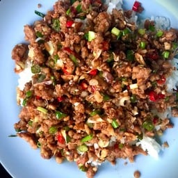 ข้าว-หมูสับ คั่วพริกเกลือ