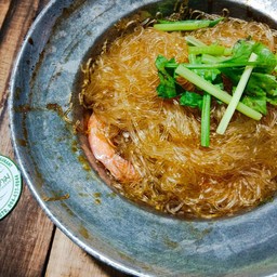 กุ้งอบวุ้นเส้น