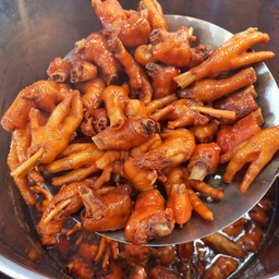 ตีนไก่ ข้อไก่ คอไก่ ปลายปีก