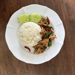 ข้าวกะเพราหมูชิ้น