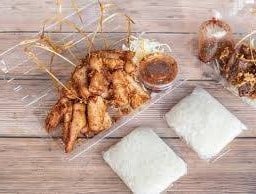 หมูน้อยกระแทกตอก