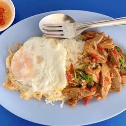 กระเพราเป็ดราดข้าว+ไข่ดาว