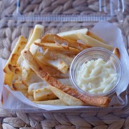 เฟร้นฟรายส์อบชีส