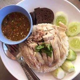 ชายสี่ข้าวมันไก่&ก๋วยเตี๋ยวไก่ นิมิตรใหม่42