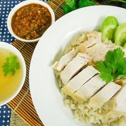 ข้าวมันไก่ แซ่บเวอร์  สูตรน้ำจิ้มรสเด็ด