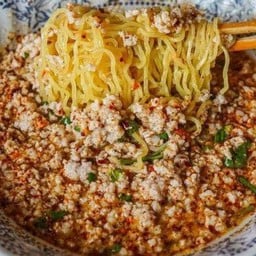 บะหมี่ หมูสับล้วนๆ ต้มยำน้ำใส  ( หมูสับล้วน ต้มยำน้ำใส)