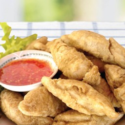 ลูกชิ้นปลาระเบิด (รักบี้) Size S