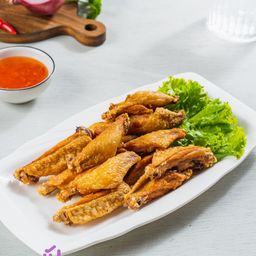 ปีกไก่ทอดน้ำปลา