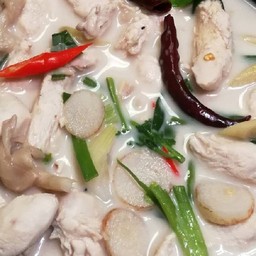 ต้มข่าไก่