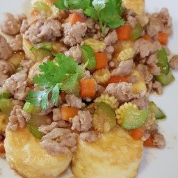 ผัดเต้าหู้ทรงเครื่อง