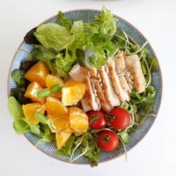 สลัดอกไก่ส้ม