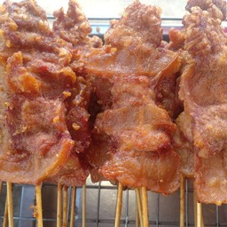 หมูทอดเสียบไม้