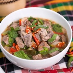 ต้มแซบเนื้อ