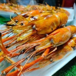 ที่นี่กุ้งเผา (แซลม่อนดอง,กุ้งดอง,ซาซิมิ)🦐🐟