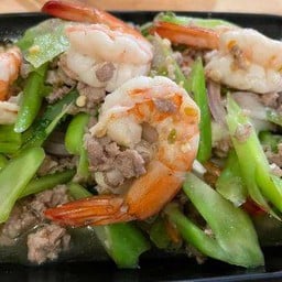 ยำคะน้ากุ้งสุก