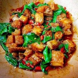 ครัวนานิริช ร้านอาหารตามสั่ง